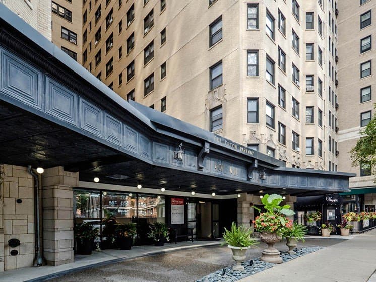 Chicago Condo: 2359 N Clark St