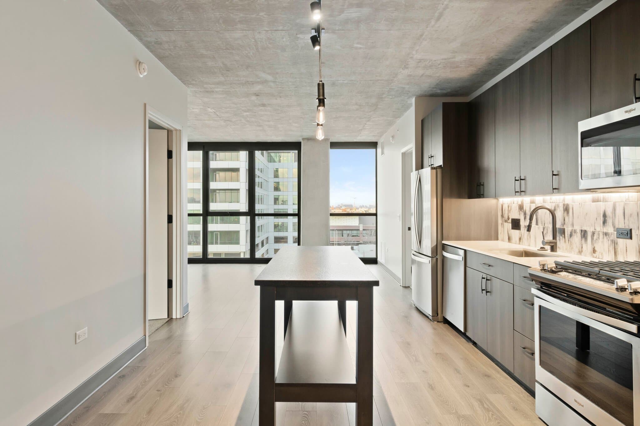 Chicago Condo: 1331 West Lake Street