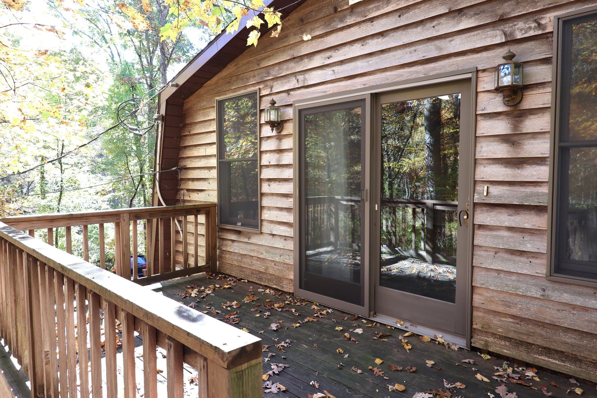 Lebanon House: 982 Mine Rd
