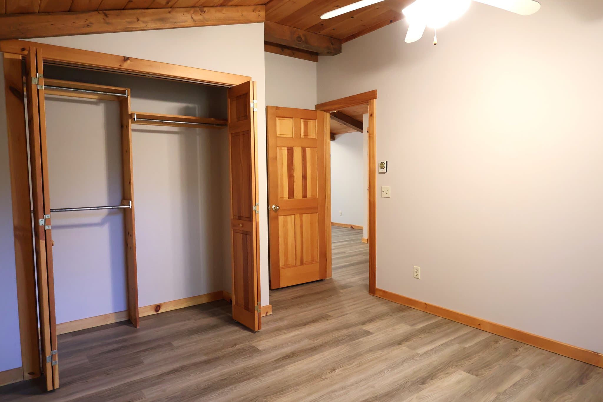 Lebanon House: 982 Mine Rd