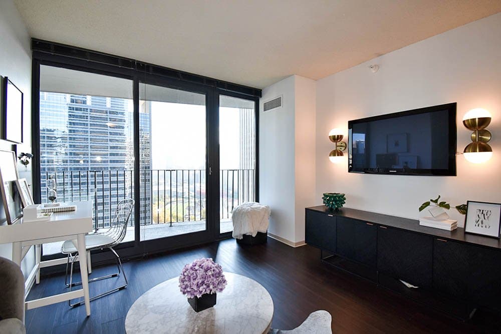 Chicago Condo: 201 East Wacker Drive