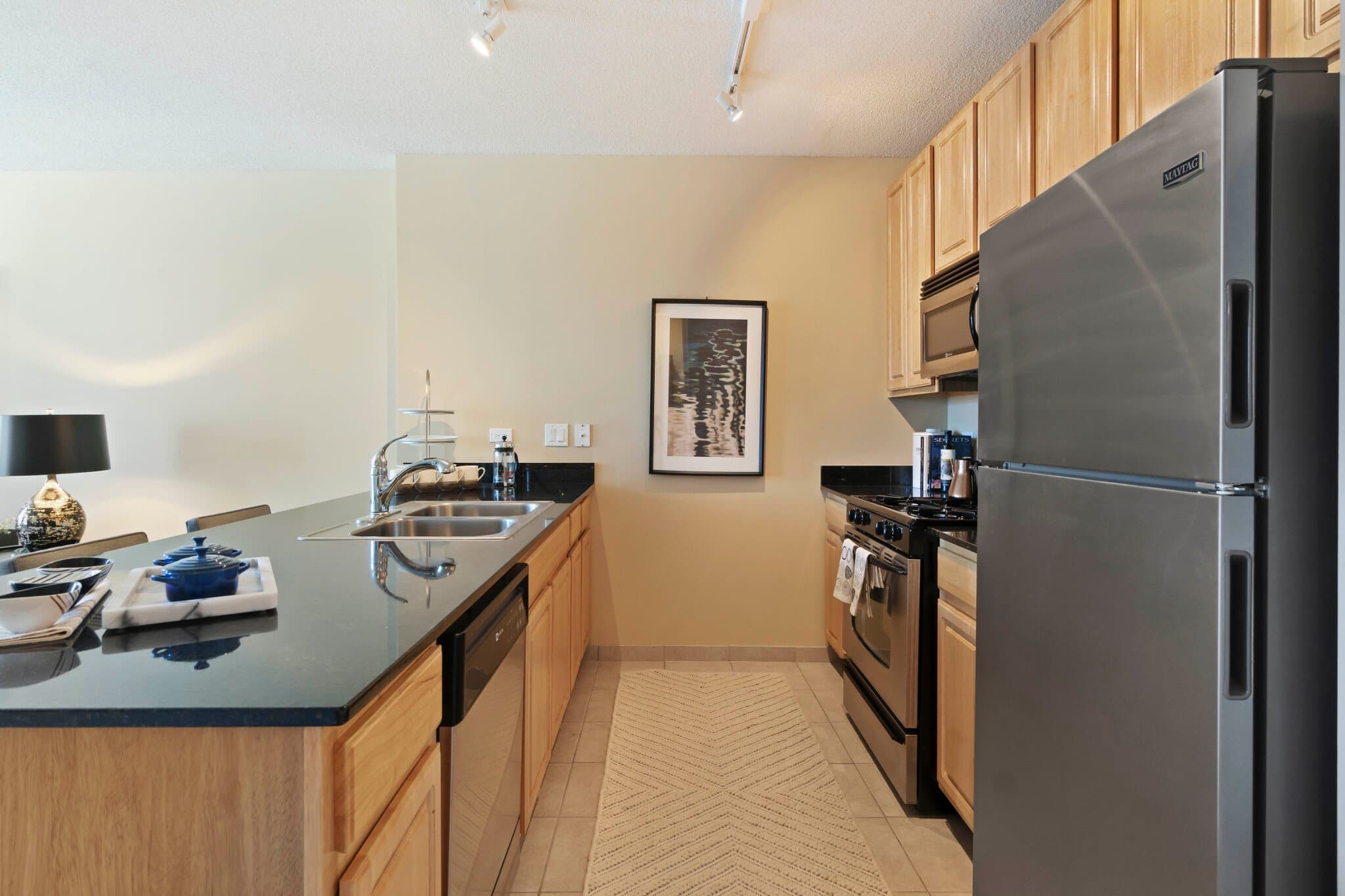 Chicago Condo: 413 North Milwaukee Avenue