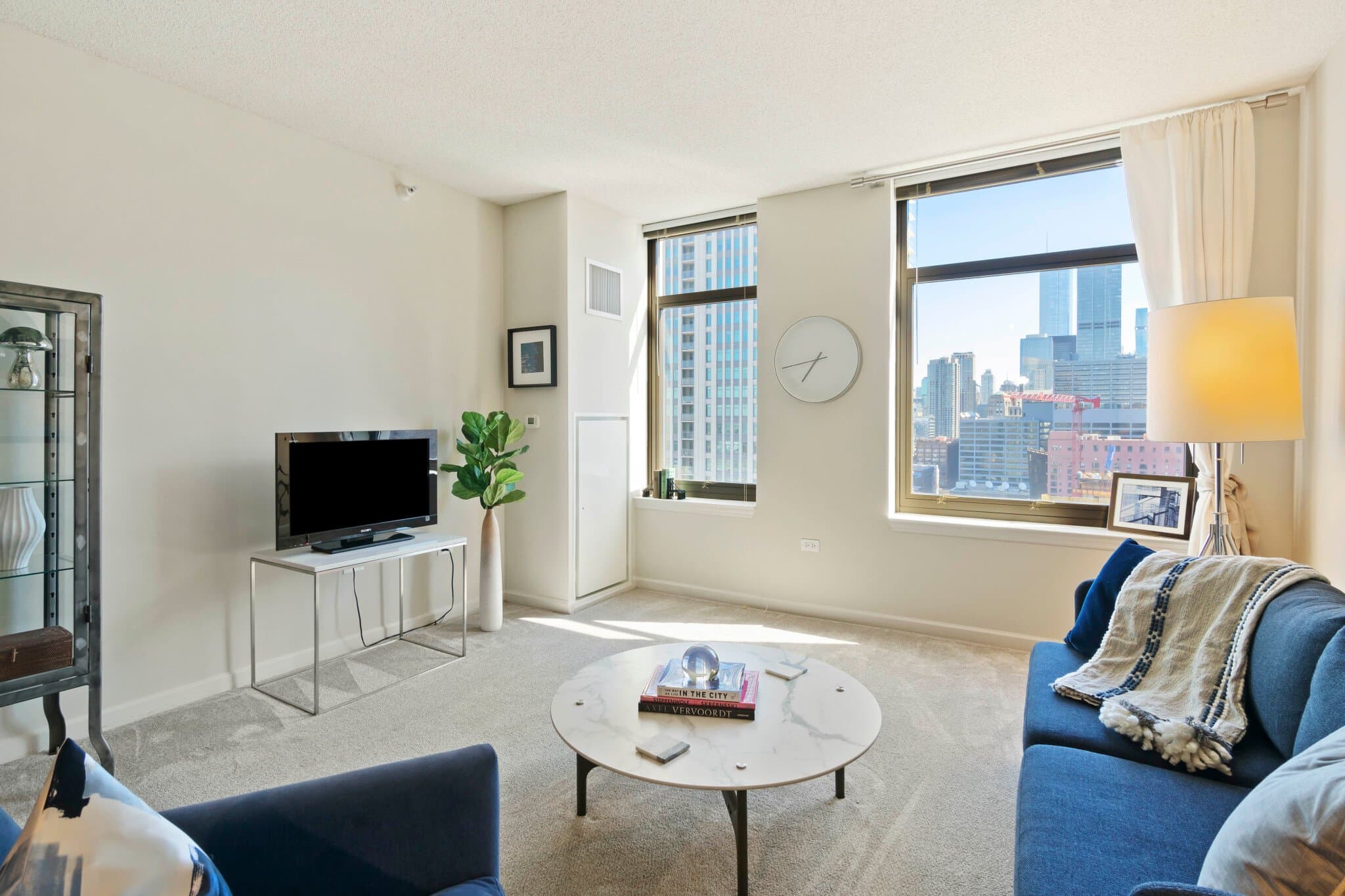 Chicago Condo: 413 North Milwaukee Avenue