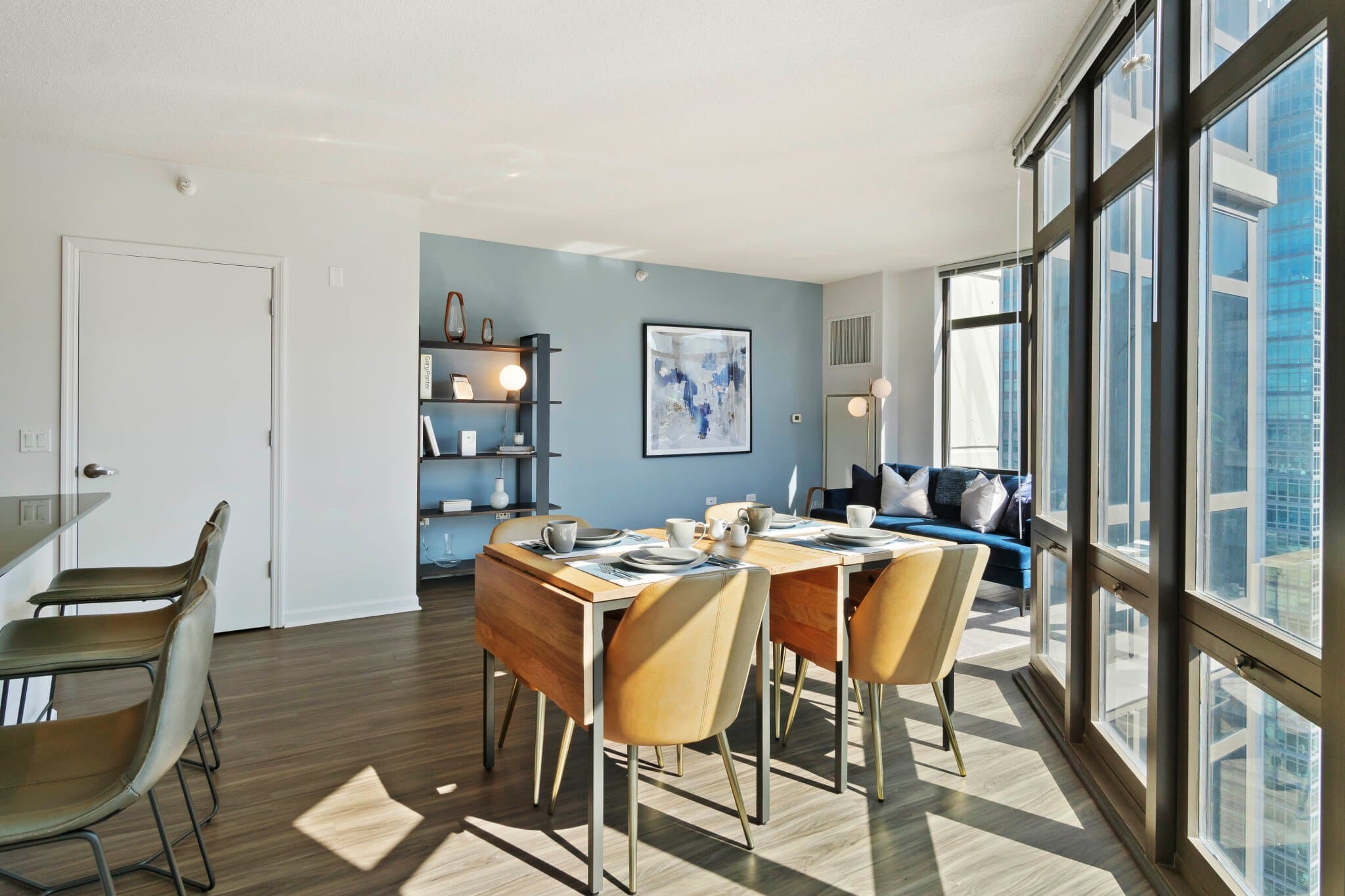 Chicago Condo: 413 North Milwaukee Avenue