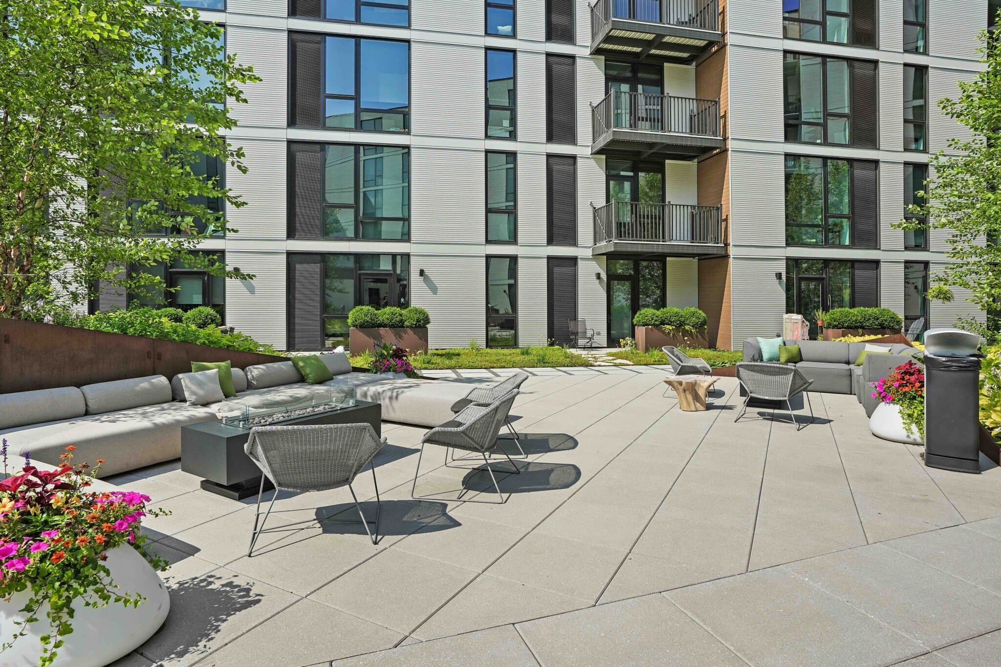 Chicago Condo: 2127 North Elston Avenue