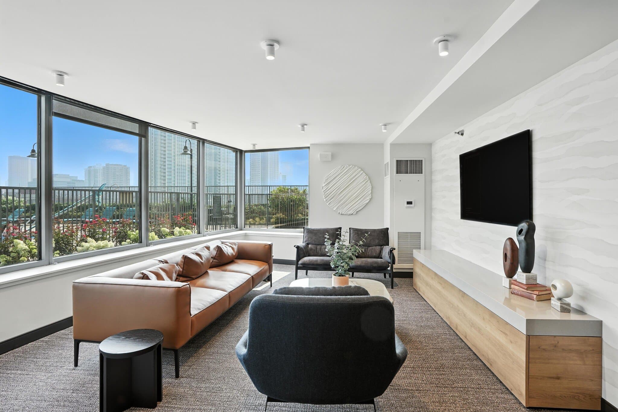 Chicago Condo: 409 West Ohio Street