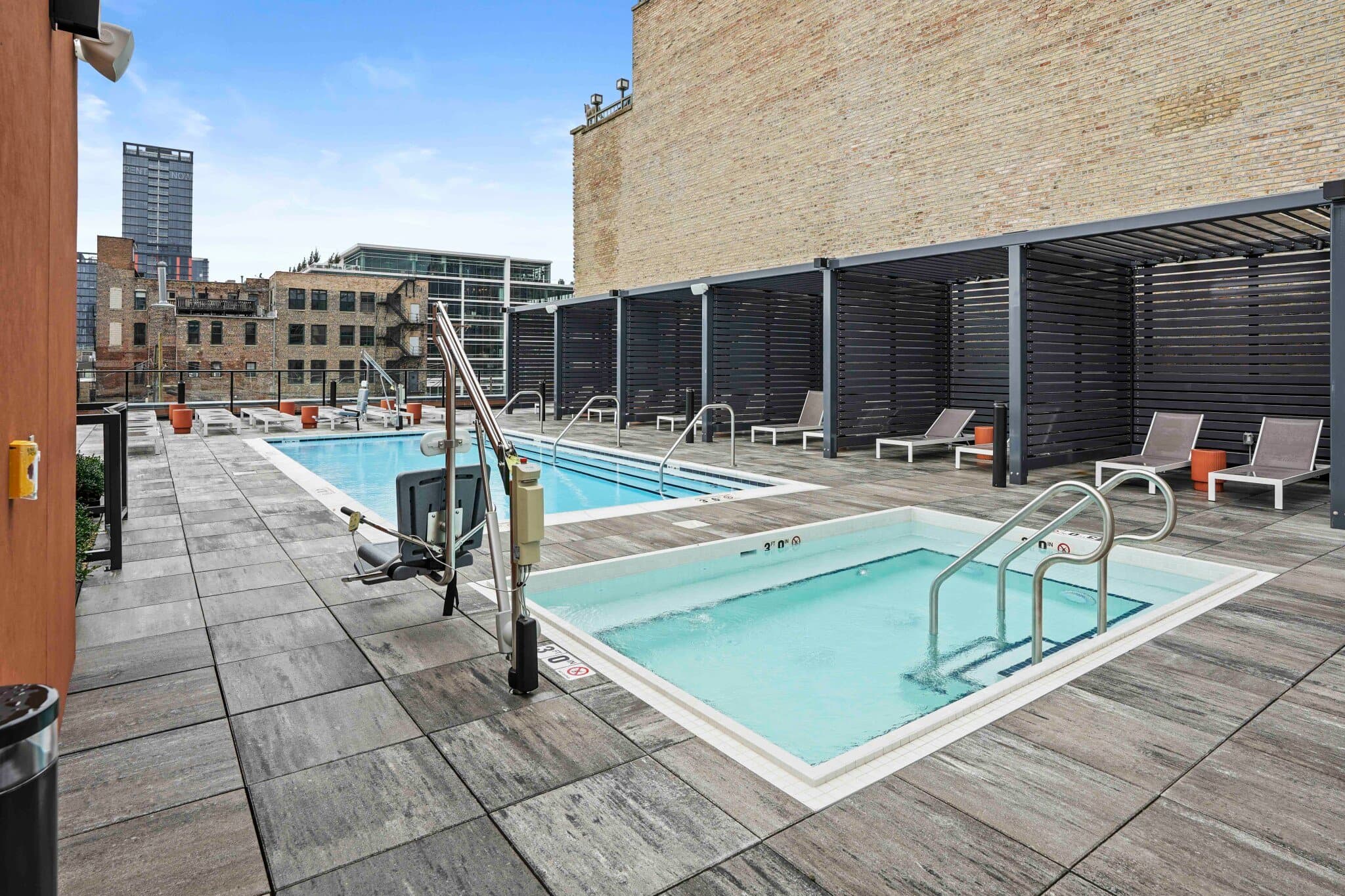 Chicago Condo: 163 North May Street