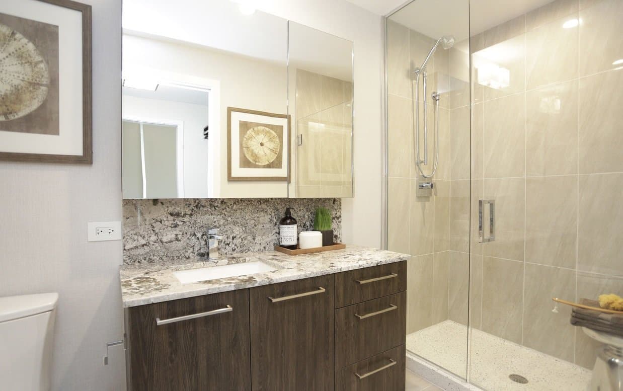 Chicago Condo: 416 West Chicago Avenue