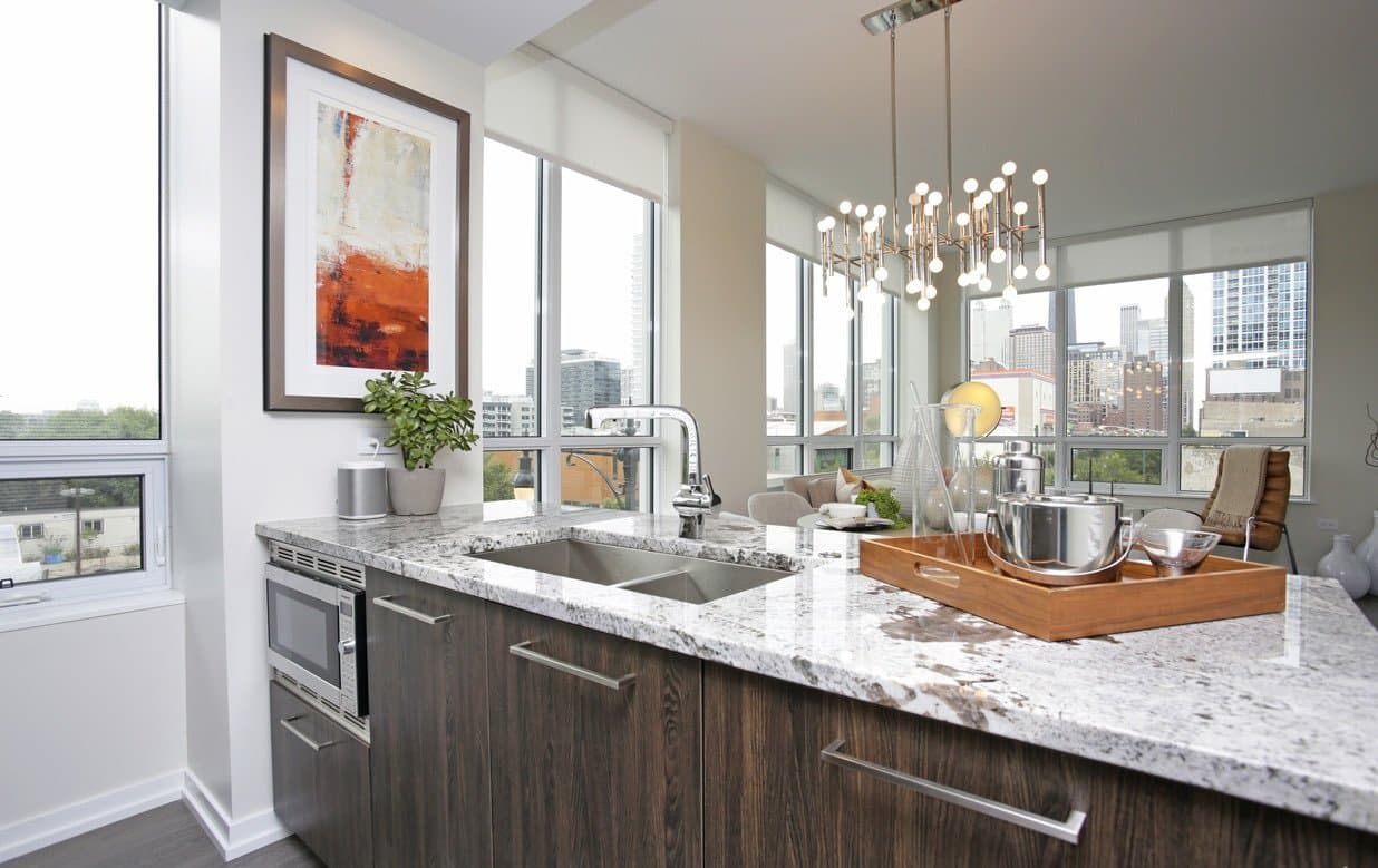 Chicago Condo: 416 West Chicago Avenue