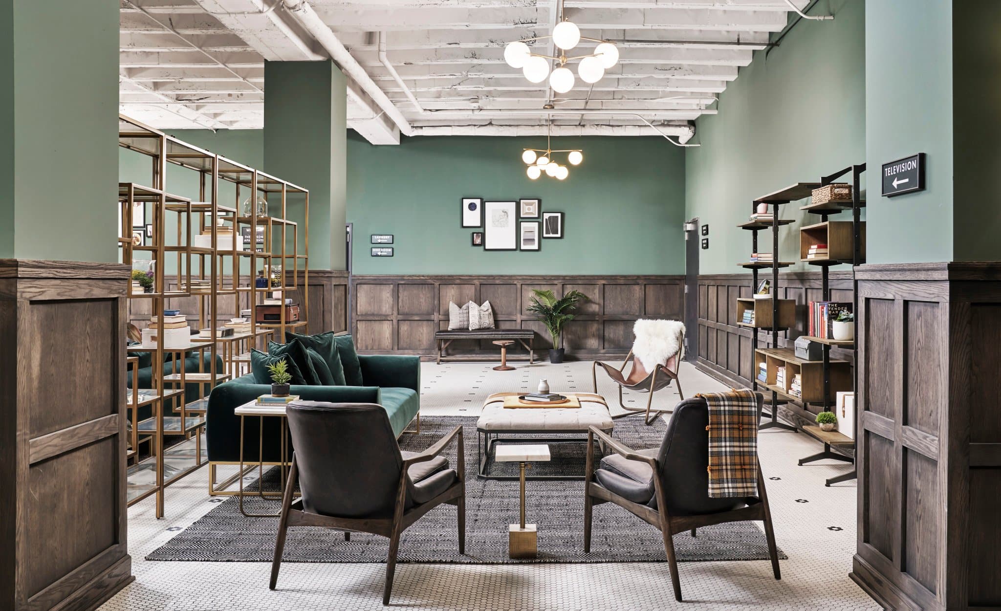 Chicago Condo: 5206 N Sheridan Rd