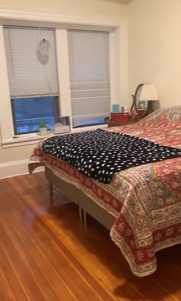Brookline Apartment: 1463 Beacon St.