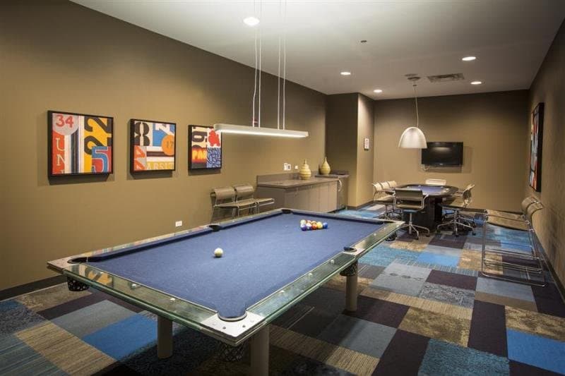 Chicago Condo: 337 East Randolph Street