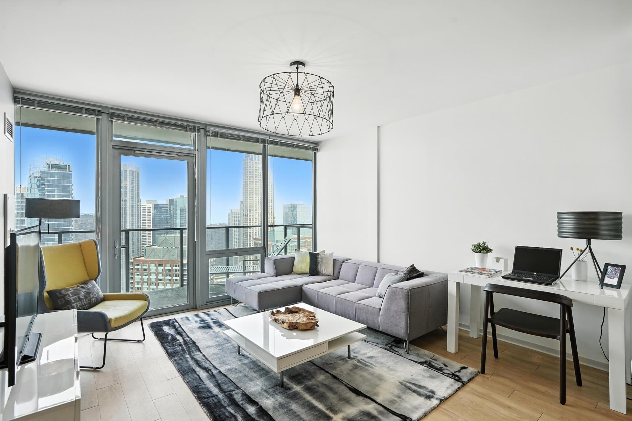 Chicago Condo: 201 East Wacker Drive