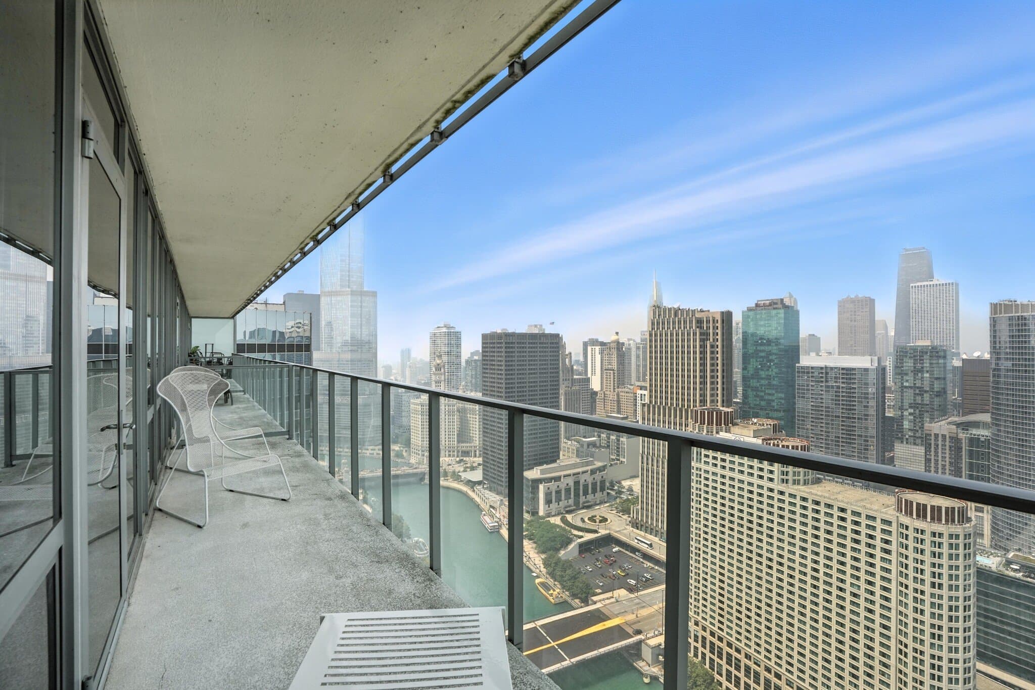 Chicago Condo: 201 East Wacker Drive
