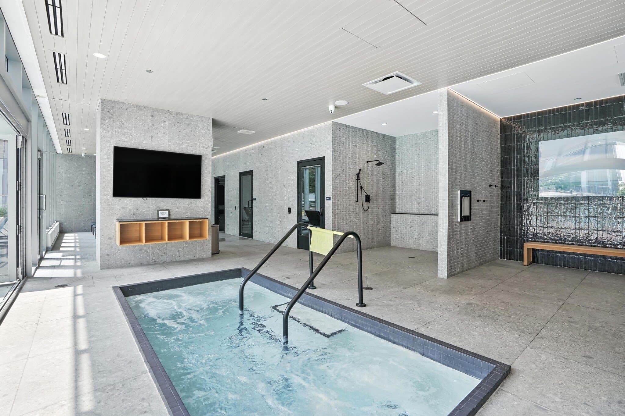 Chicago Condo: 201 East Wacker Drive