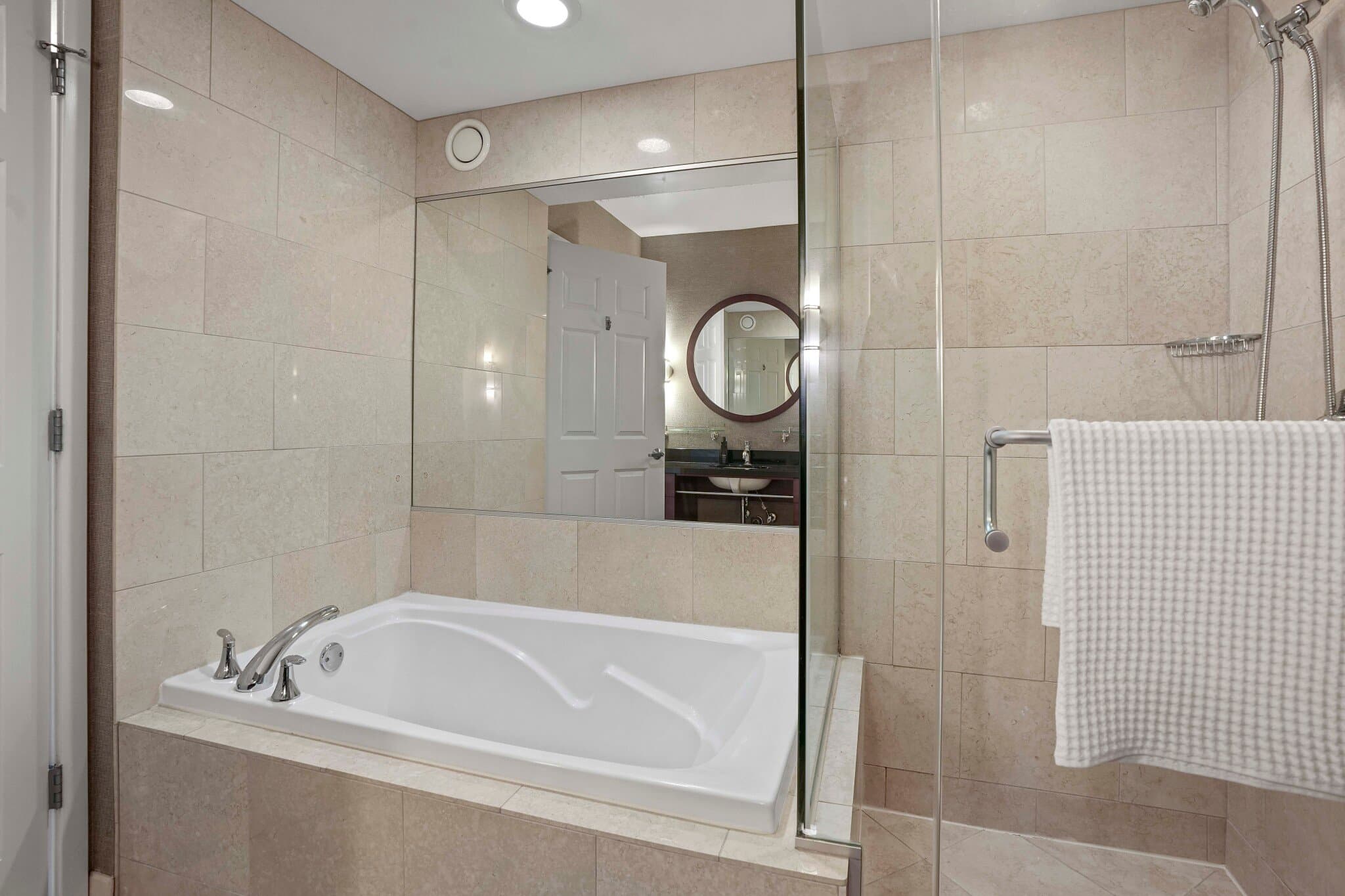 Chicago Condo: 1219 South Prairie Avenue