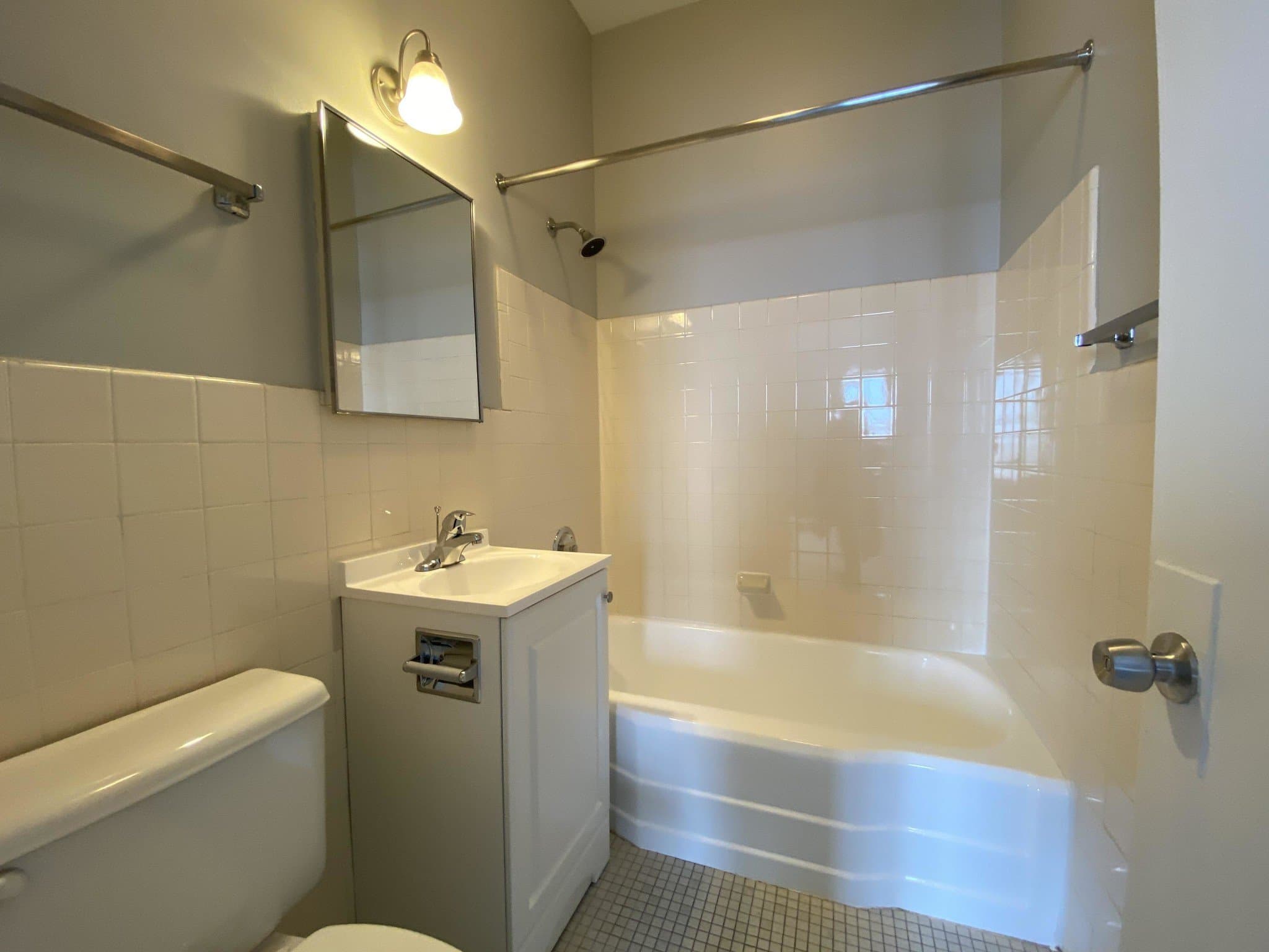 Chicago Condo: 2159 North Clark Street