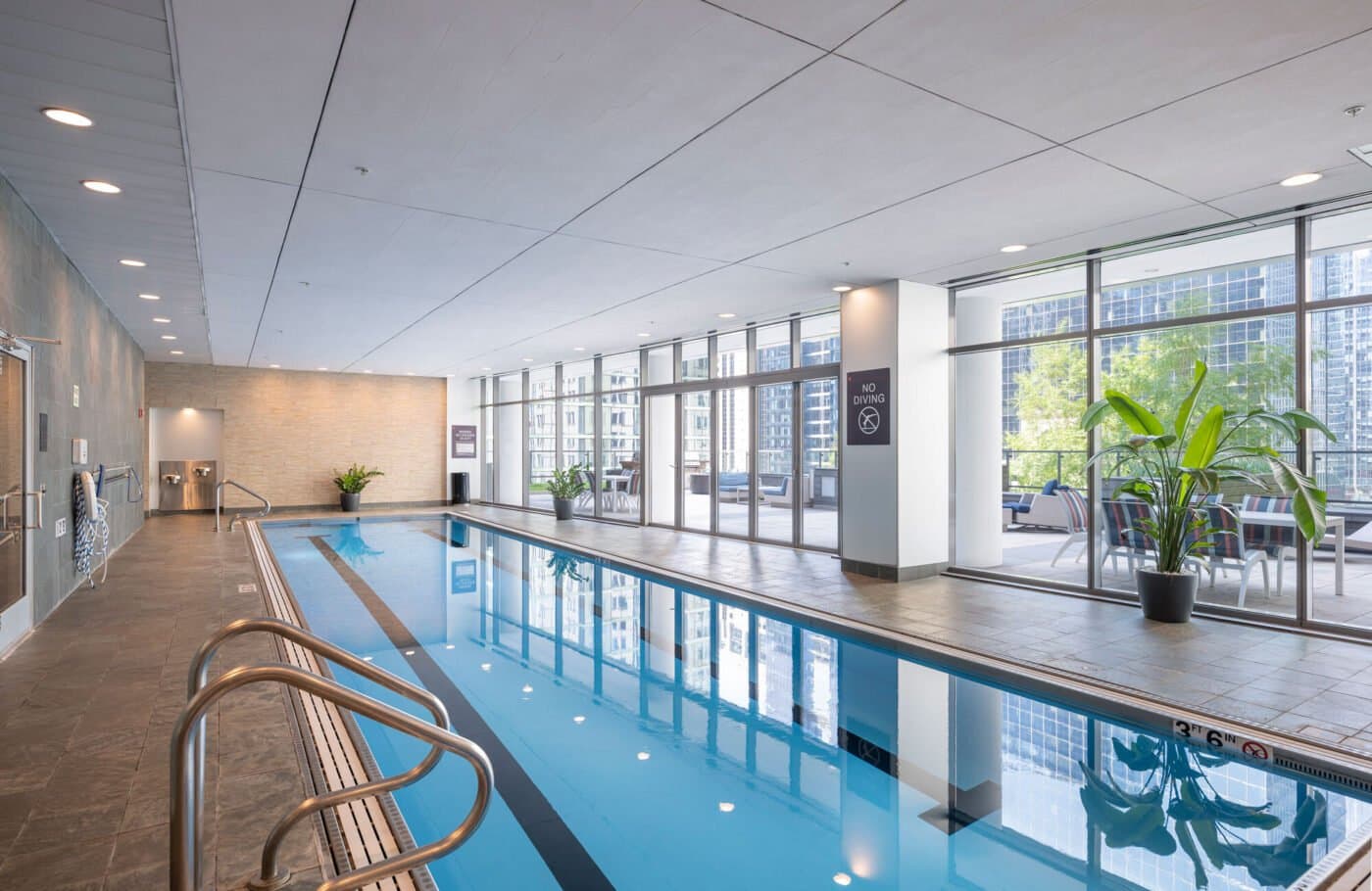 Chicago Condo: 219 West Wacker Drive