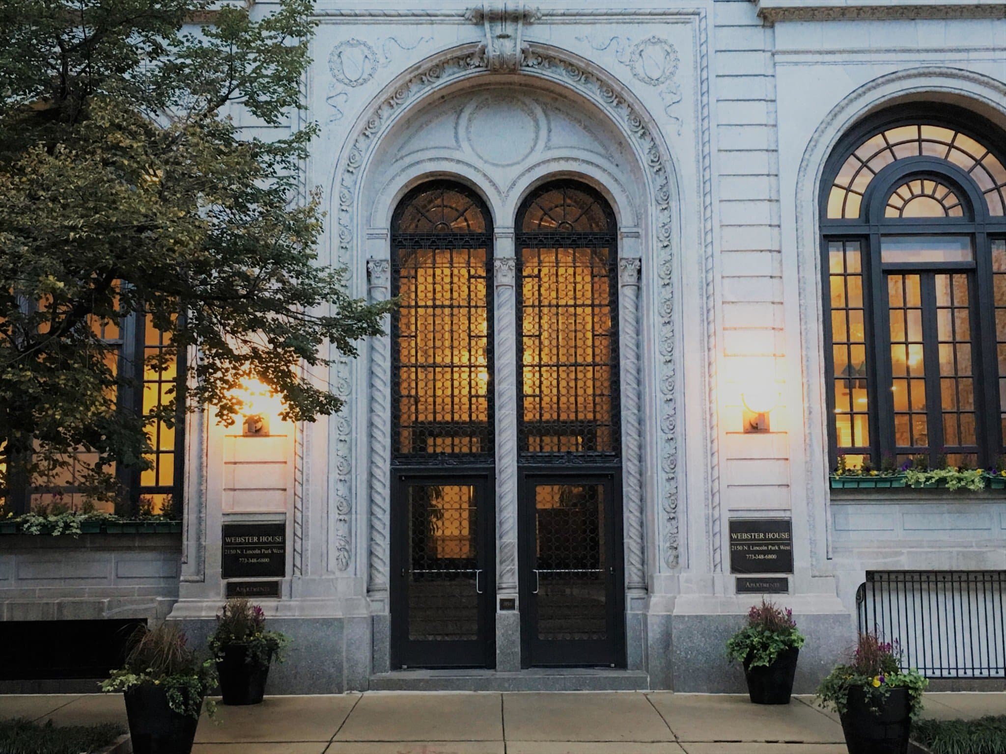 Chicago Condo: 325 W Webster Ave