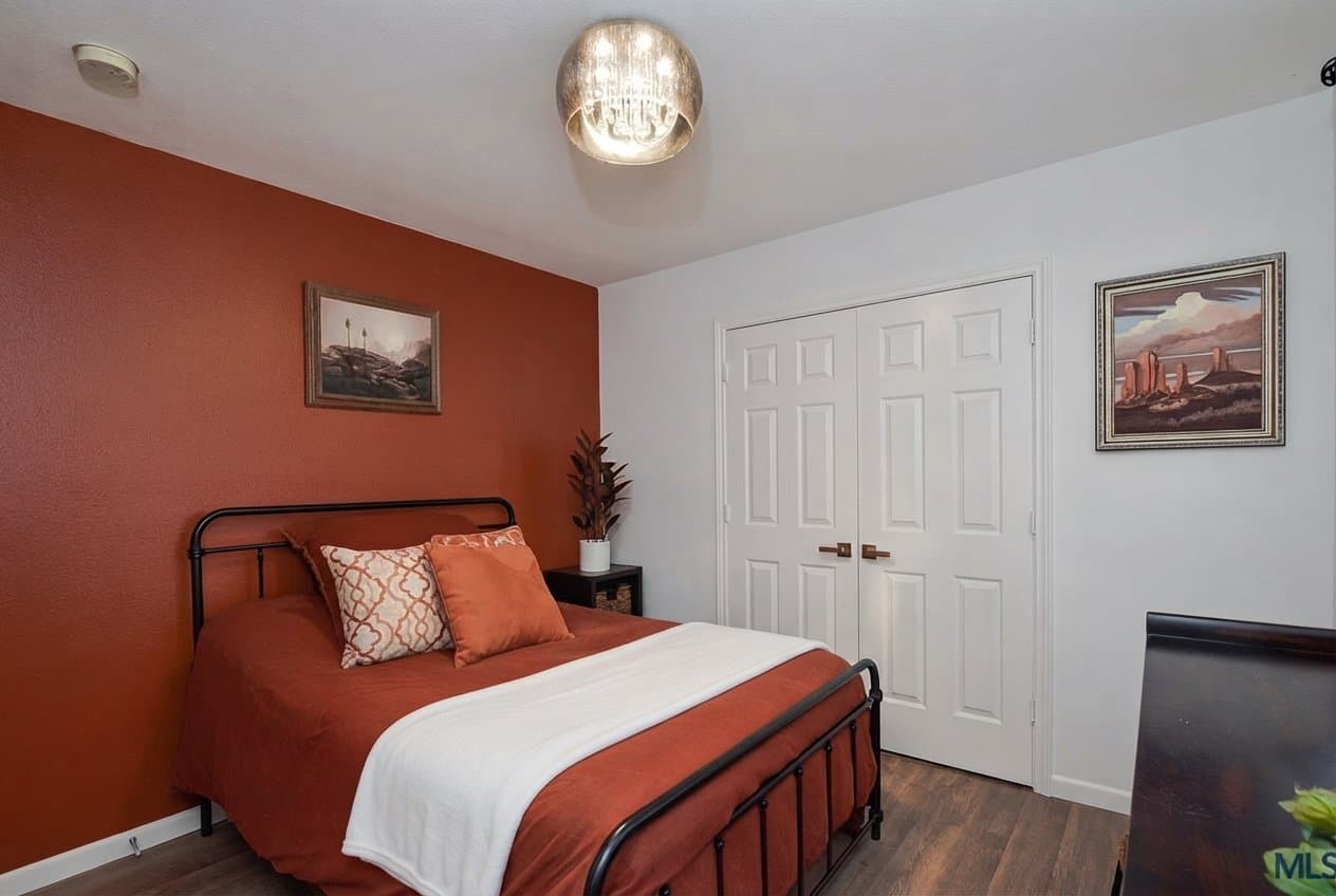 San Antonio House: 15847 Augusta Cor