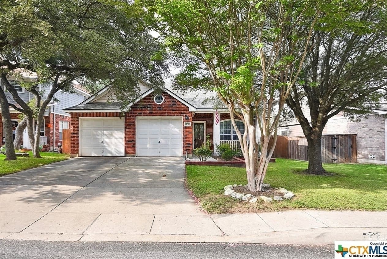 San Antonio House: 15847 Augusta Cor