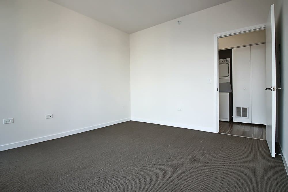 Chicago Condo: 75 West Chicago Avenue
