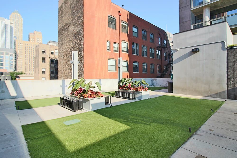Chicago Condo: 75 West Chicago Avenue