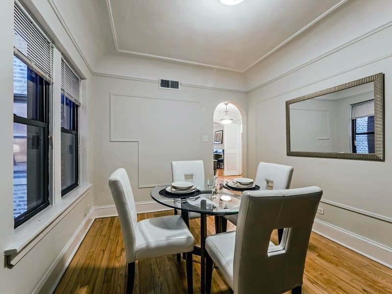 Chicago Condo: 839 North Michigan Avenue