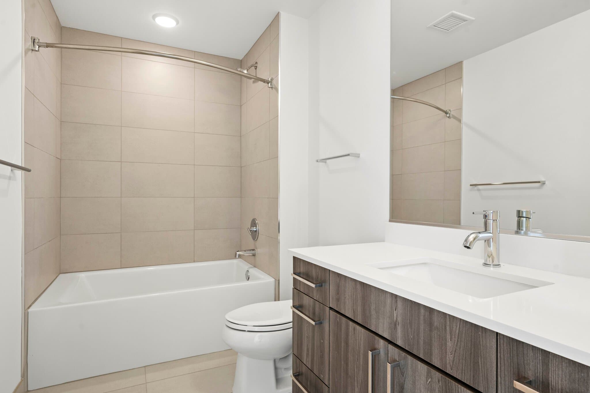 Chicago Condo: 825 S Wabash Ave