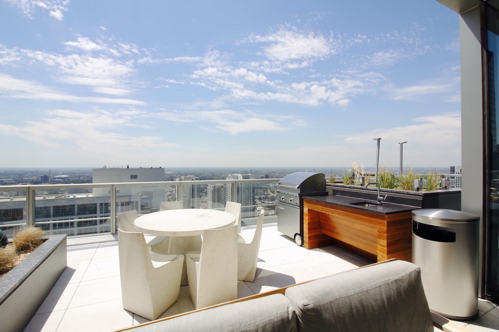 Chicago Condo: 348 West Kinzie Street