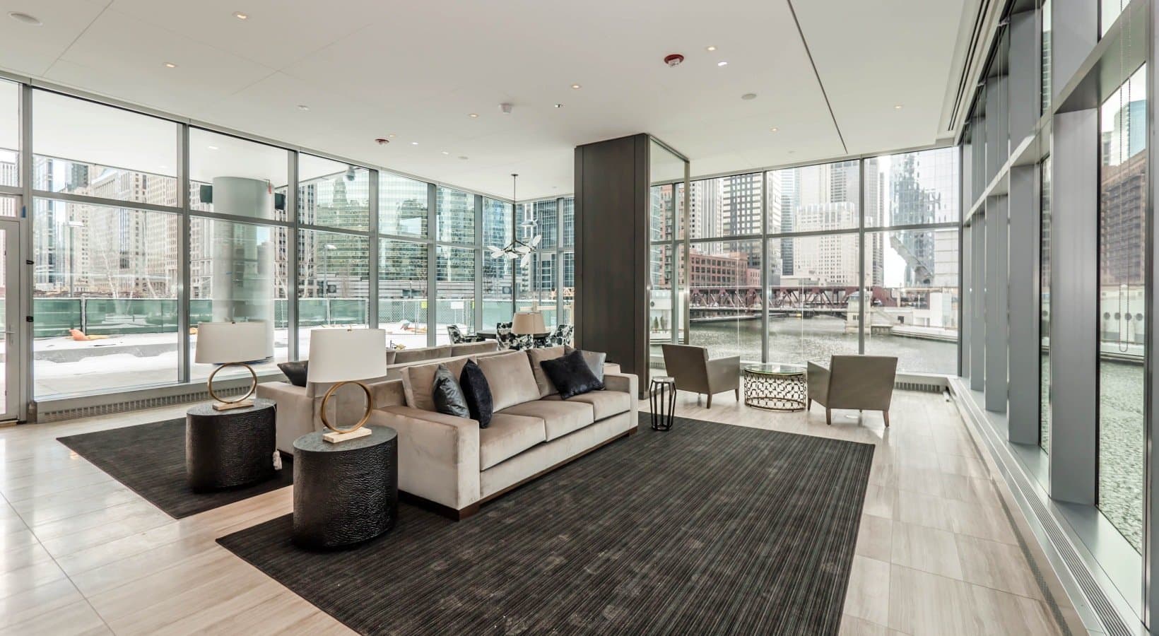 Chicago Condo: 348 West Kinzie Street