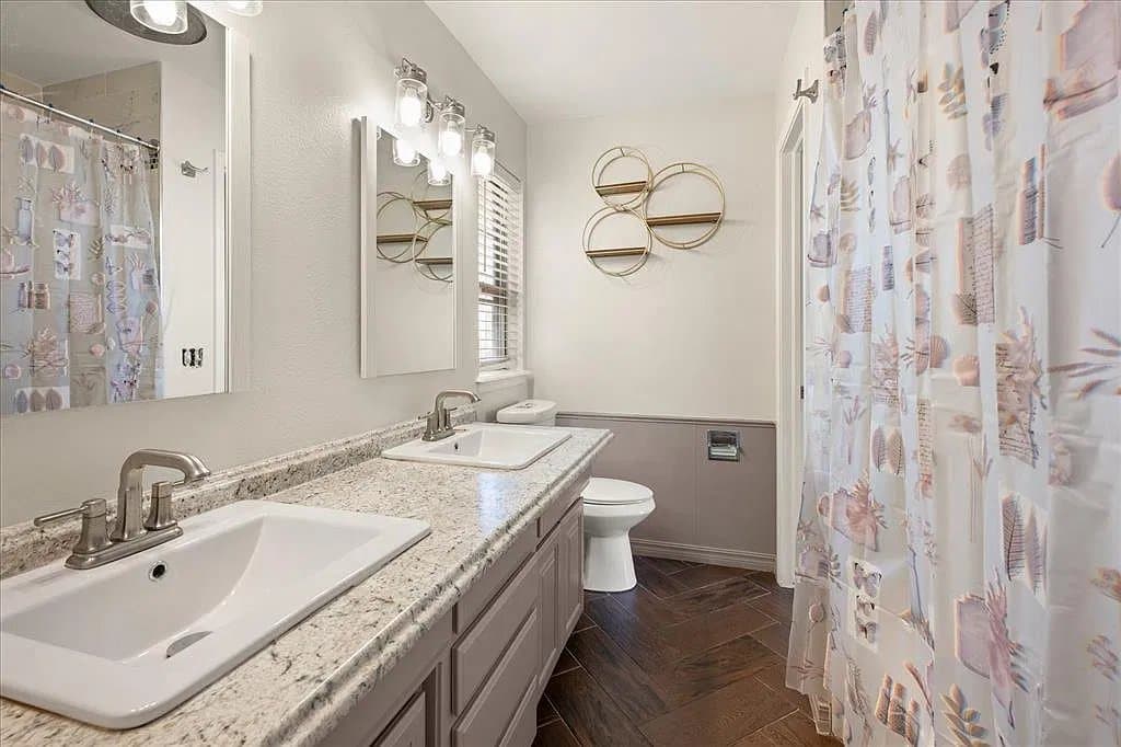 Oklahoma Single Room: 115th St