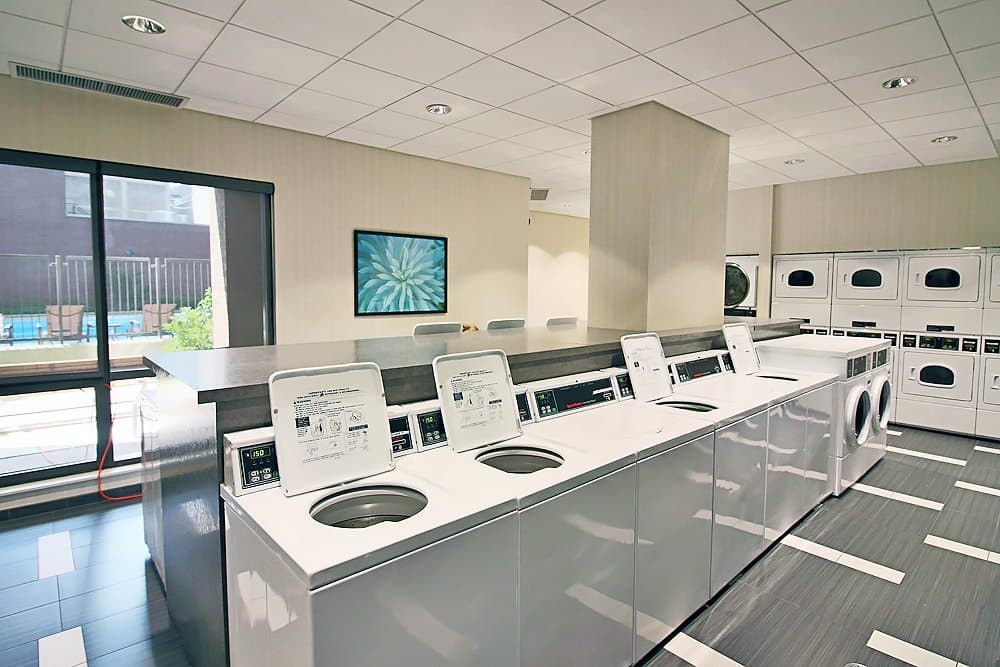 Chicago Condo: 1109 North Clark Street