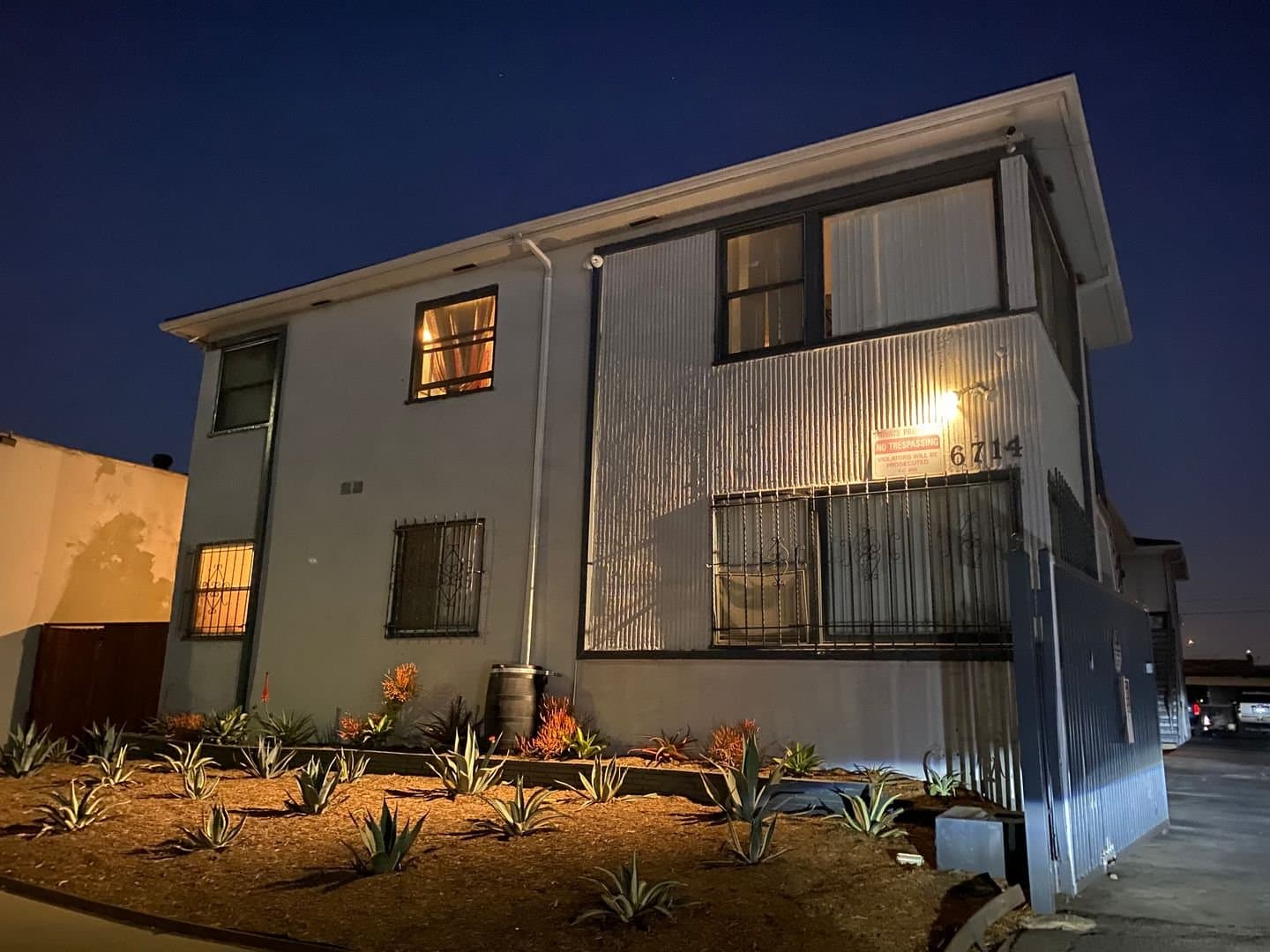 Los Angeles Apartment: 6714 11 Ave,Unit 7