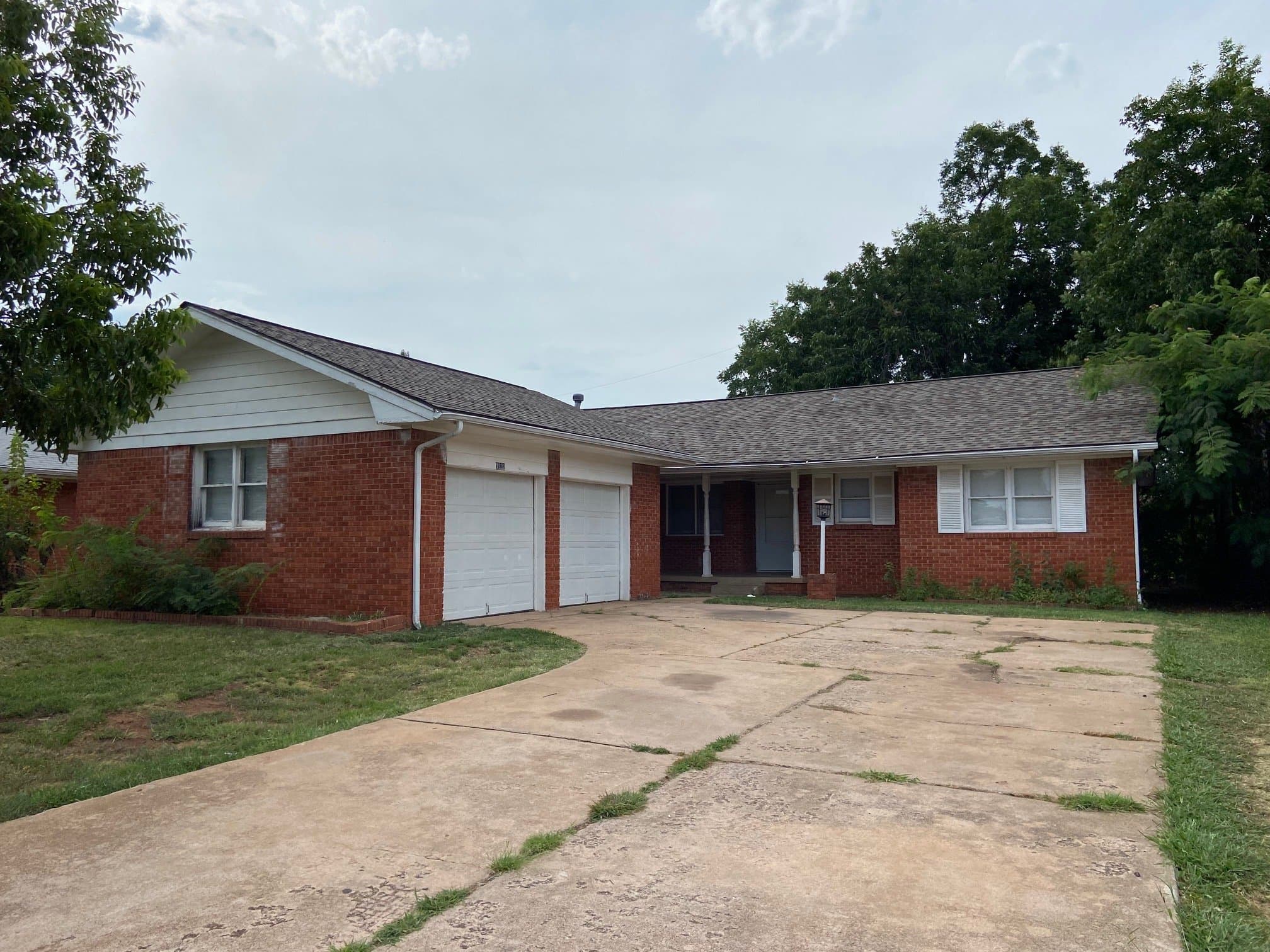 Oklahoma City House: 1332 NW 104th St