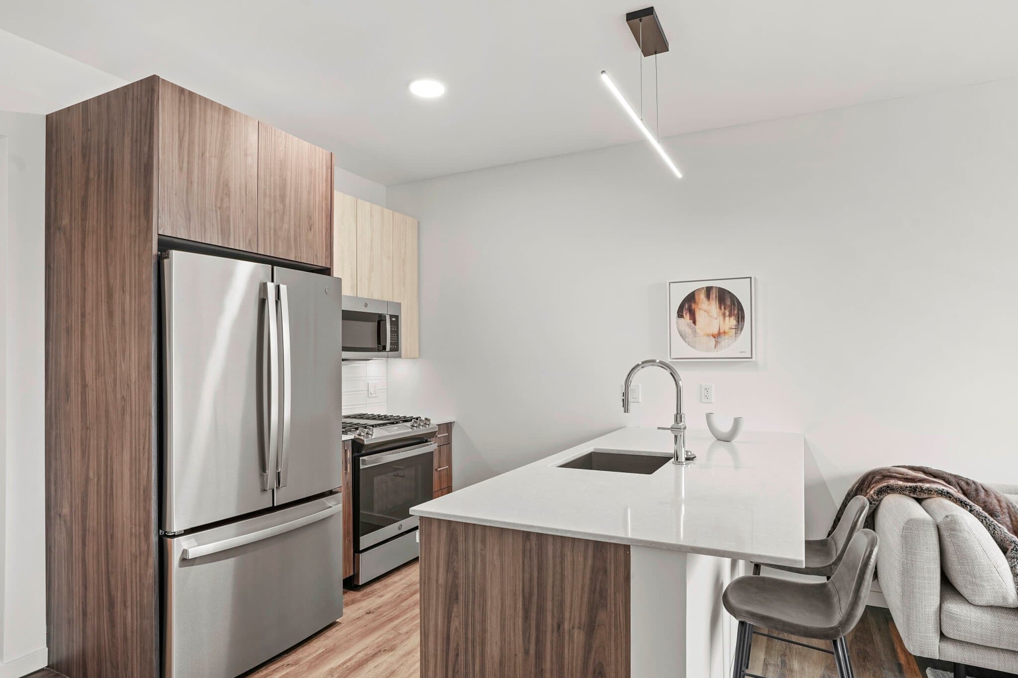 Chicago Condo: 1037 West Lake Street