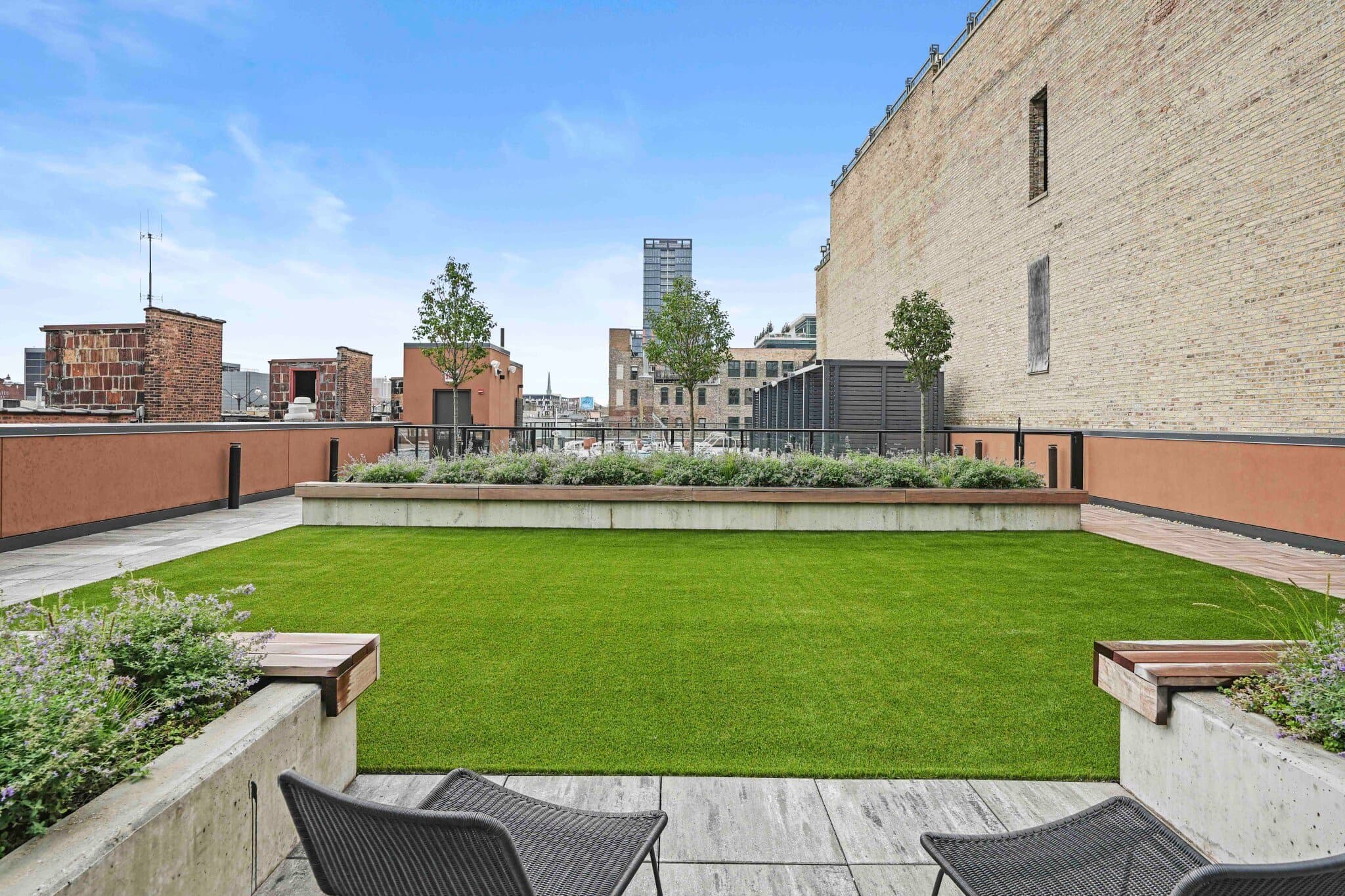 Chicago Condo: 1037 West Lake Street