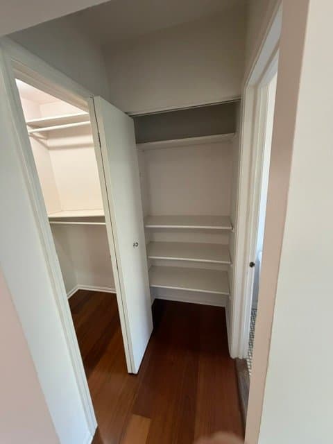 Chicago Apartment: 4278 N Hazel St