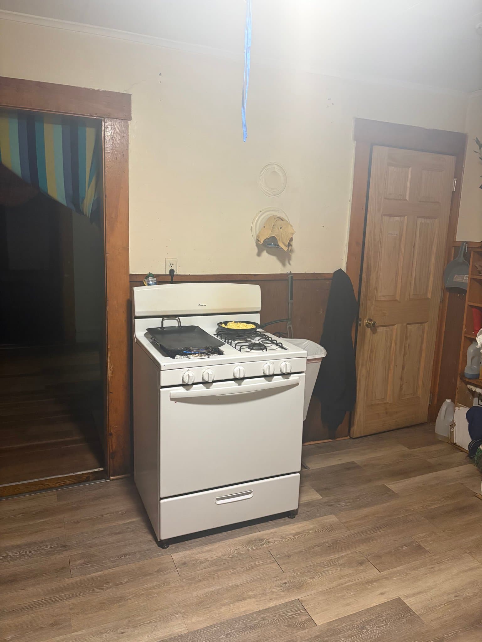 Leominster Apartment: 203 Mechanic St
