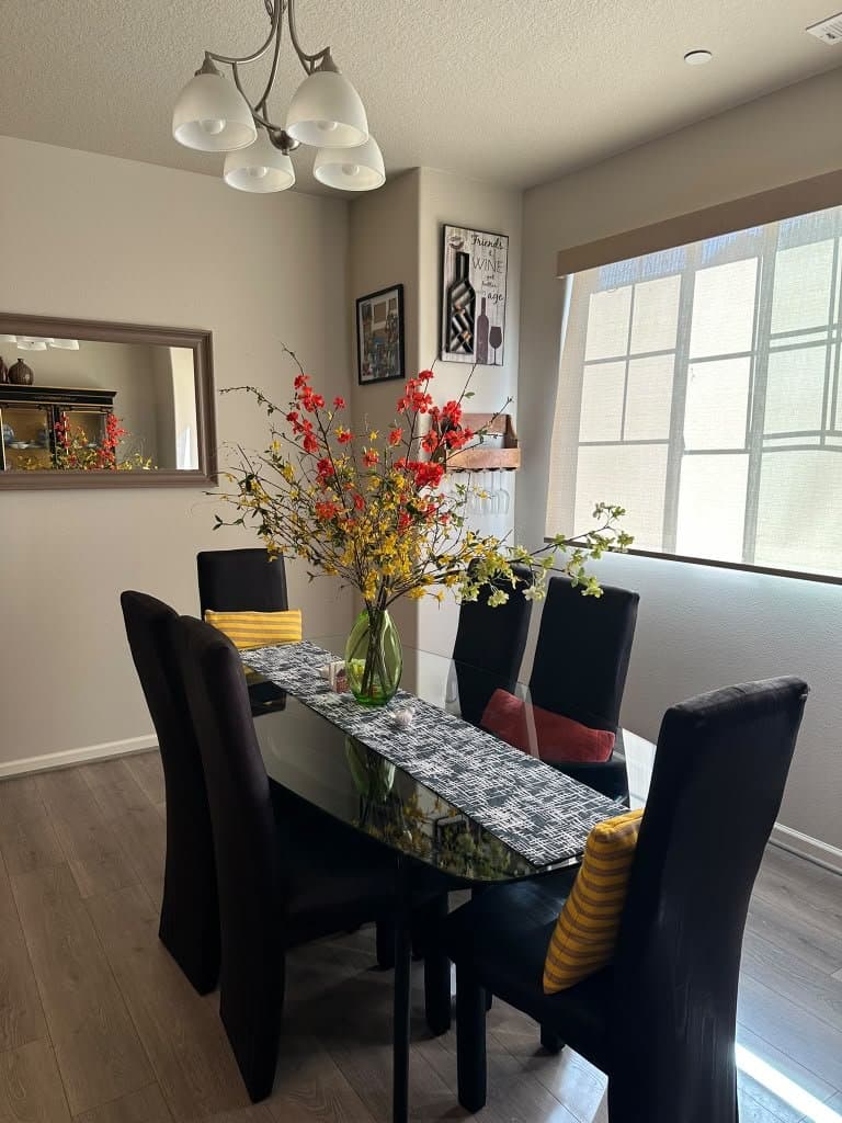 Portland Townhome: 7219 NW Eleanor Ave