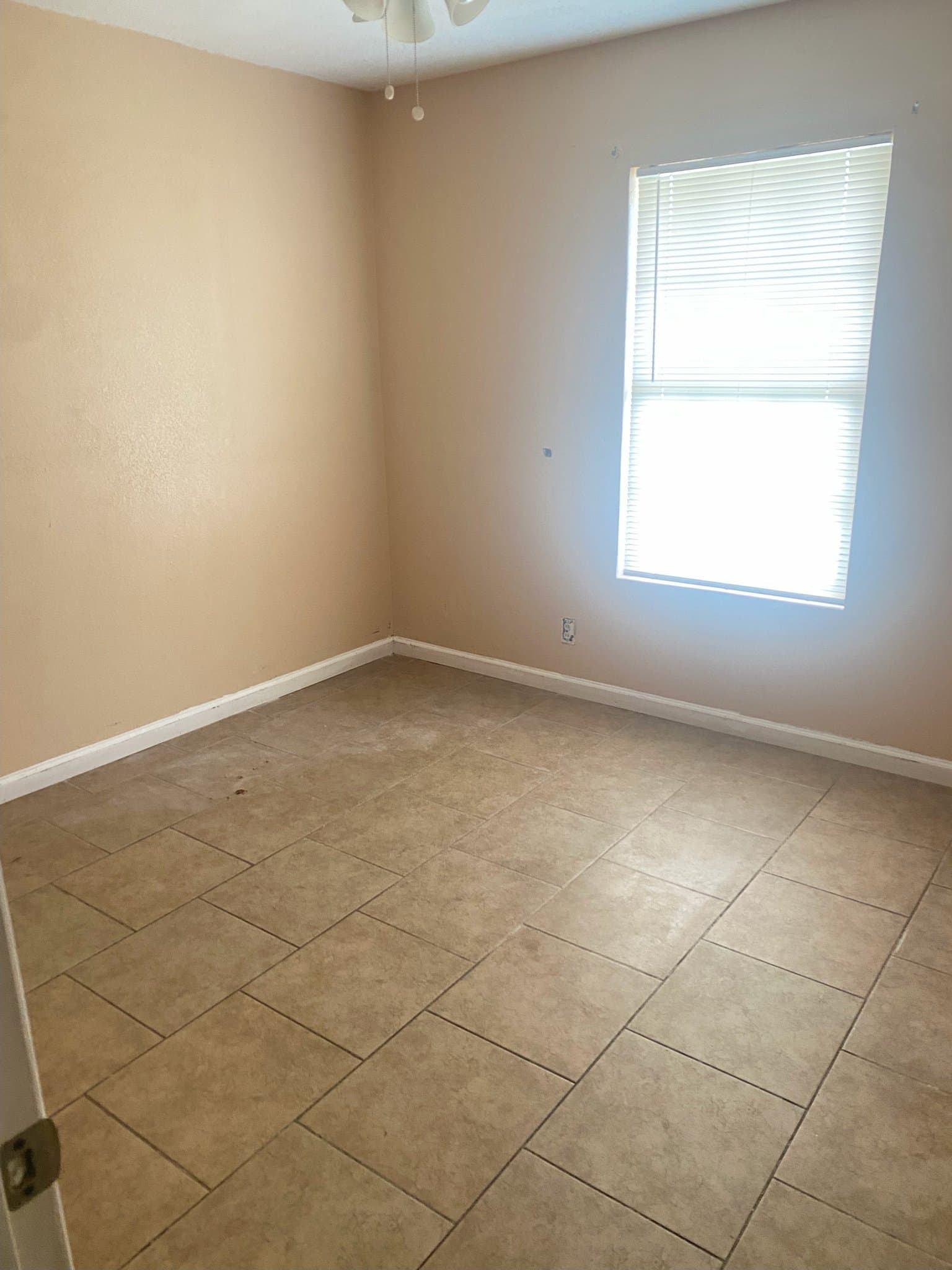 San Antonio House: 223 Dartmoor St,