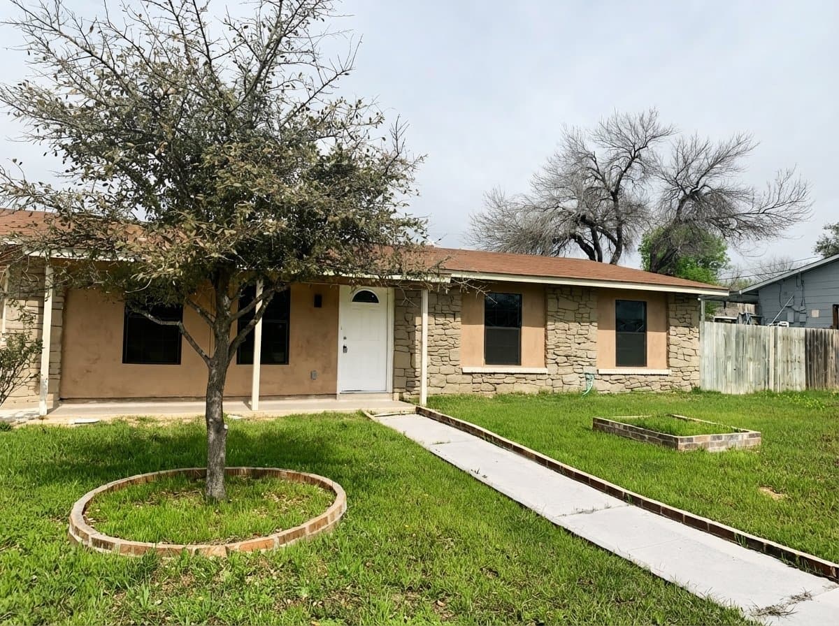 San Antonio House: 223 Dartmoor St,