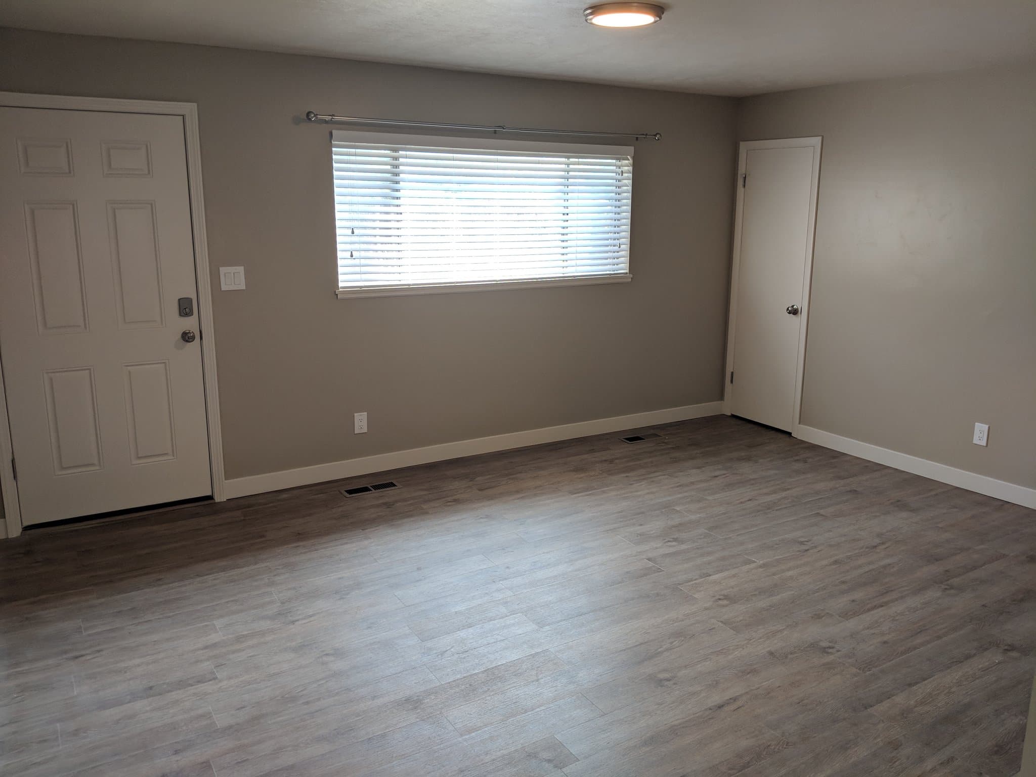 Spanish fork Multiplex: 70 n 200 w