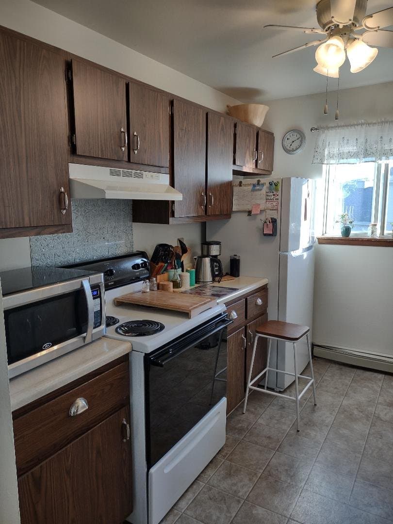 Franklin Apartment: 6340 S 35th St