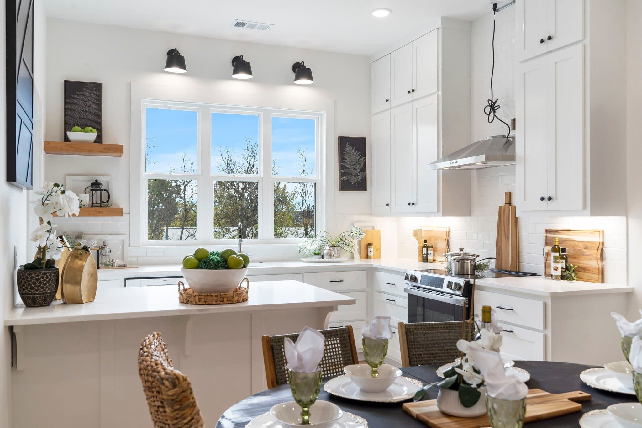 Fayetteville Townhome: 325 W Rock Street
