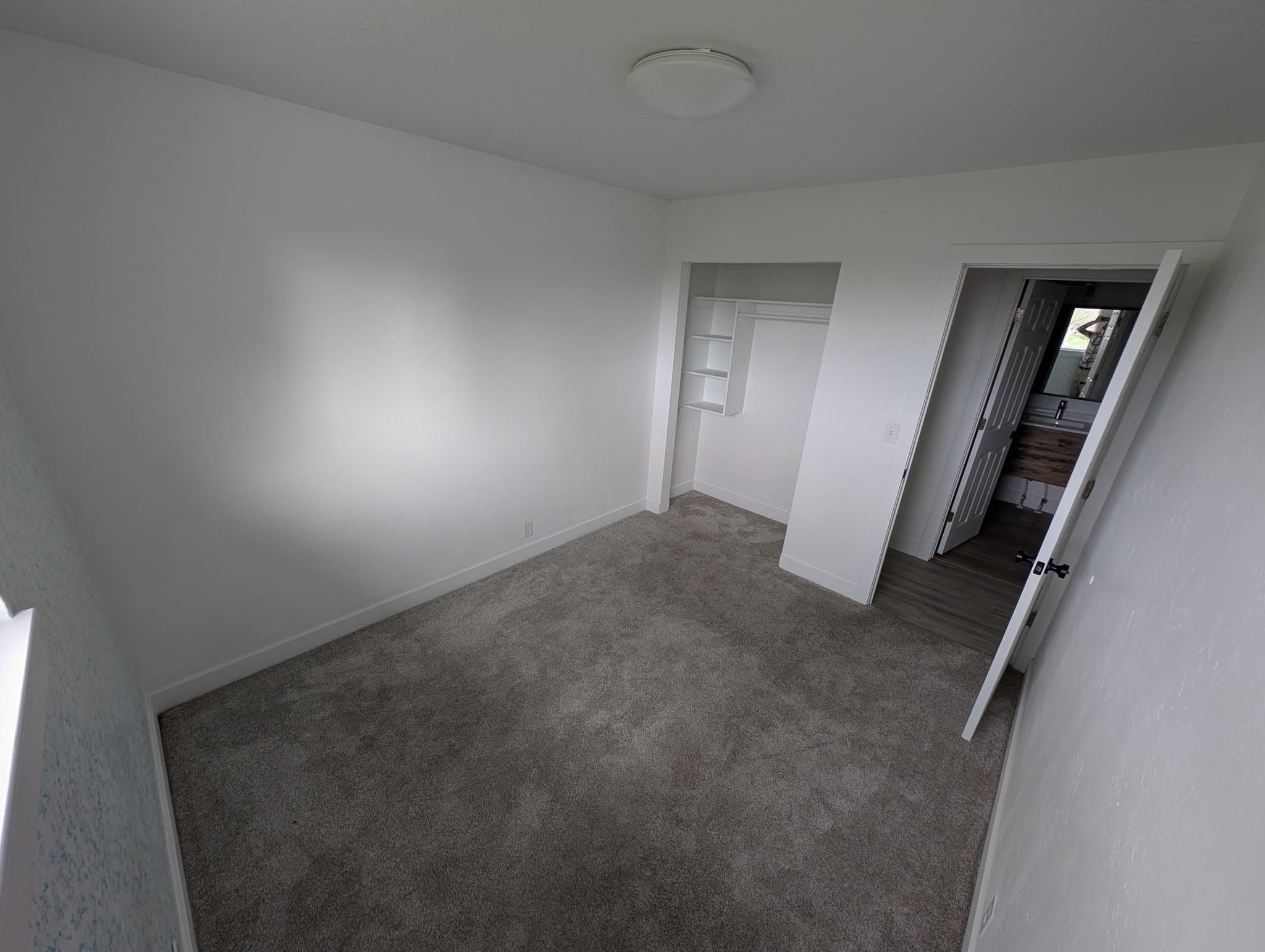 West Valley City Single Room: 5206 Hunter Drive