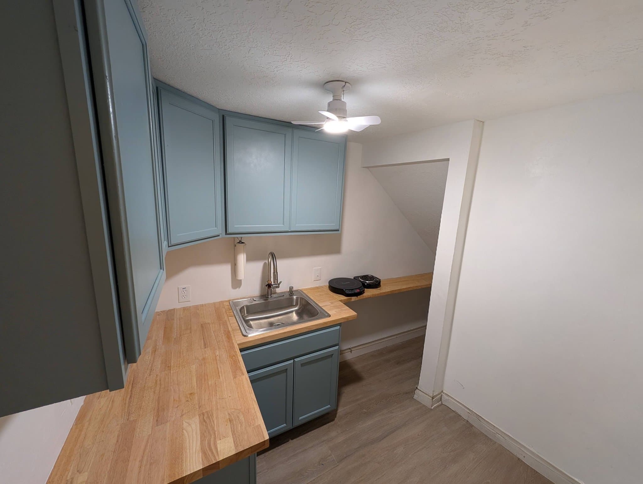 West Valley City Single Room: 5206 Hunter Drive