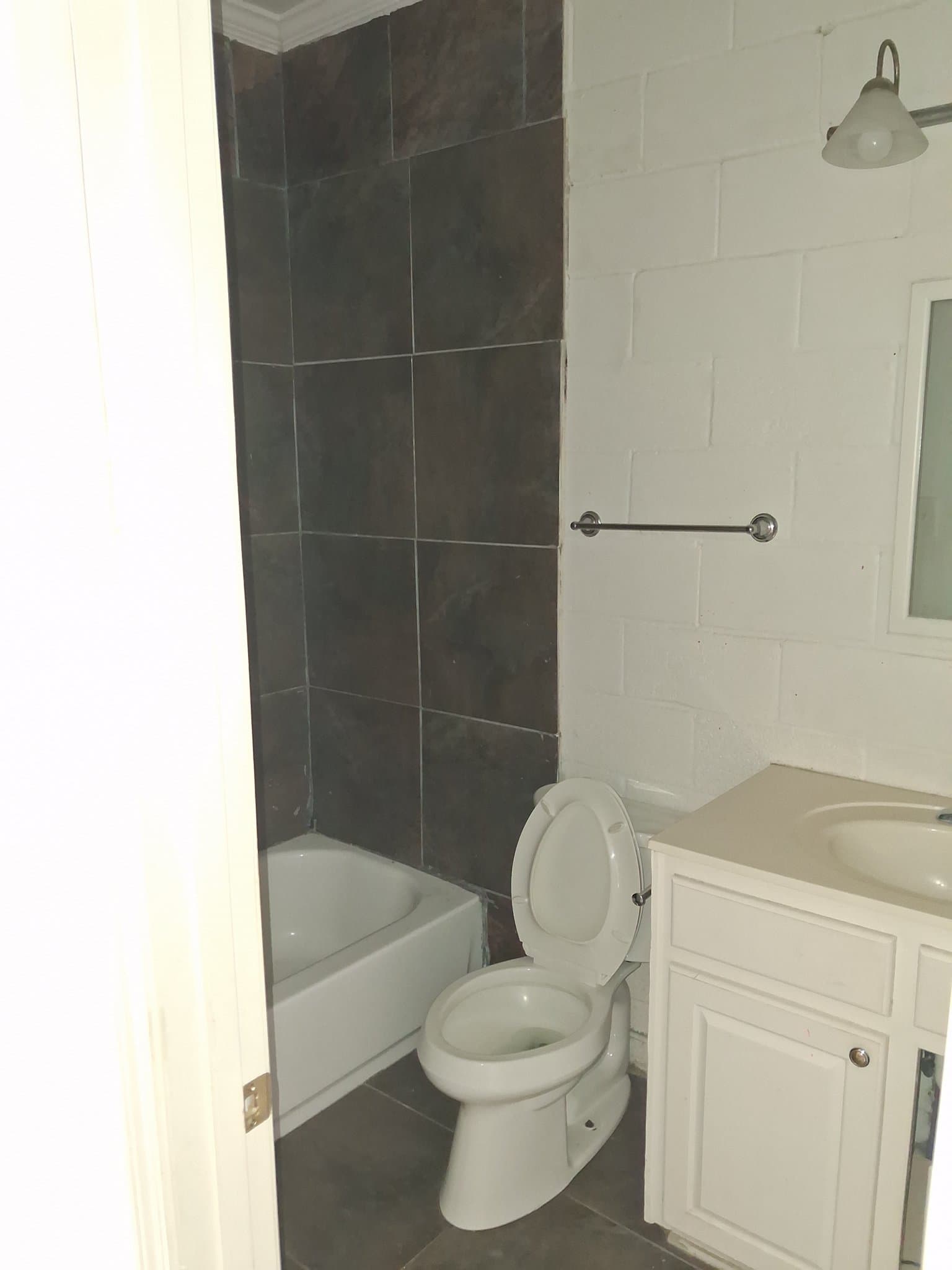 Prairieville House: 38380 Lenwood Drive