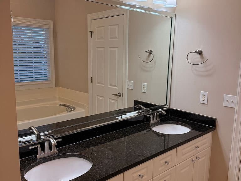 Auburn House: 2305 Riverwood Dr