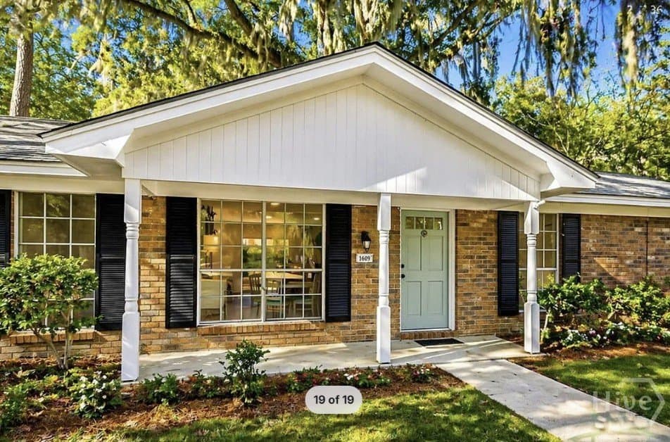 Savannah House: 1609 walthour rd